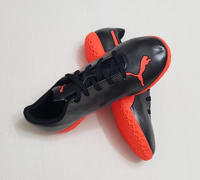 Ghete sală noi, Pantofi de fotbal PUMA Rapido IT JR, nr 36 EU unisex
