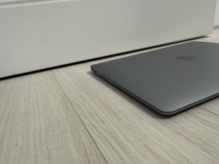 Laptop Apple MacBook Air 13” 2018 I5 1.6Ghz 16Gb 256Gb