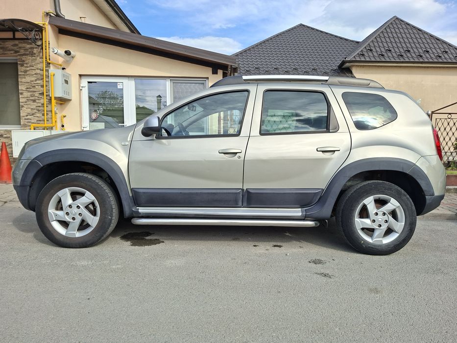 Dacia Duster 4x4 diesel 156000 km pret 6500 euro