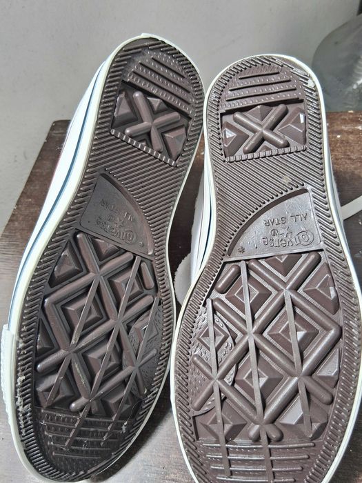 Продавам дамски кецове Converse ALL STAR