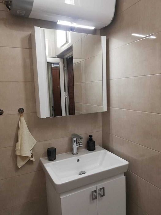 Дава се под наем Двустаен апартамент в Пловдив, Център - 60 кв.м за 325 € - Снимка #4