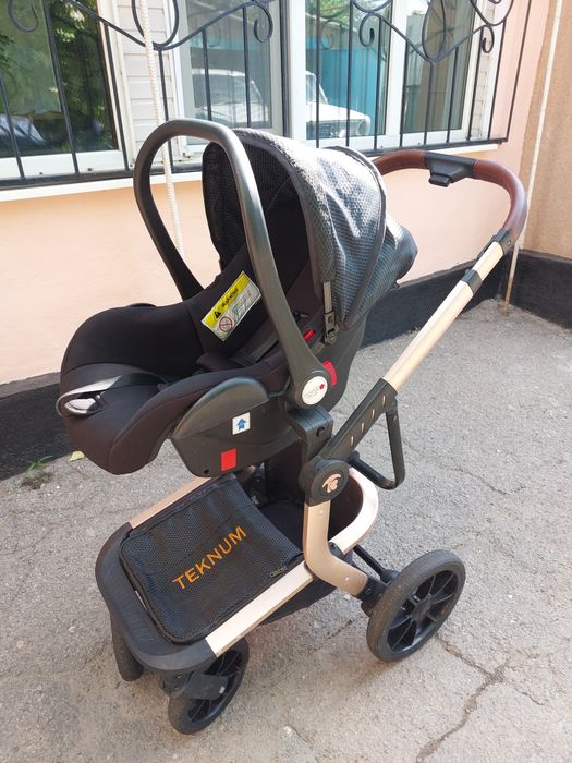 Продам коляску Teknum