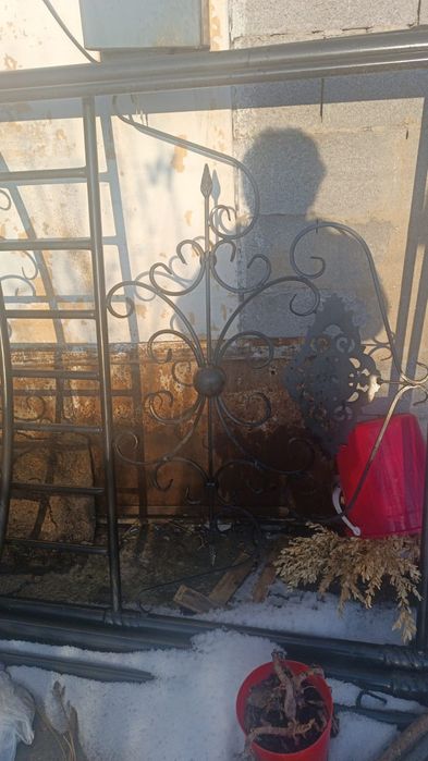 Кровать  железный двух этажный