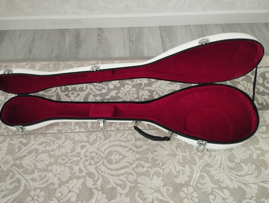 Домбыраға Футляр сатылады