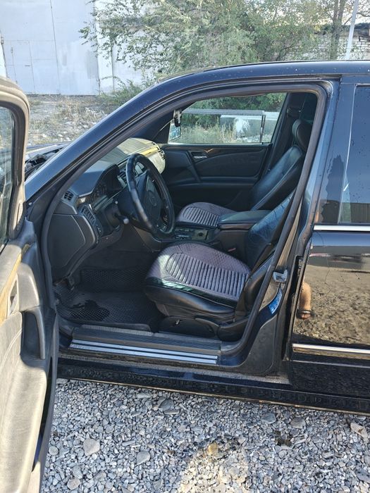 Мерседес 210 3.2