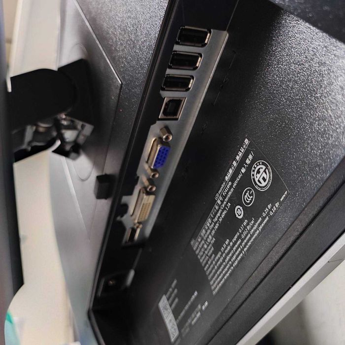 Монитор 24'DELL P2419H