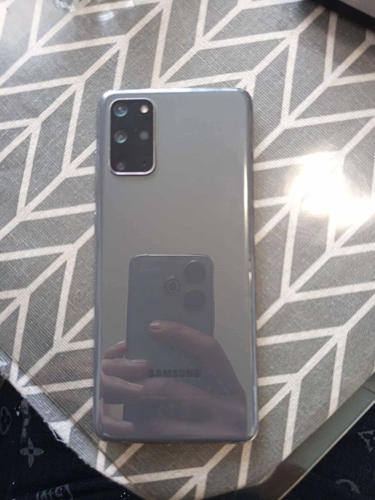 Samsung galaxy s20 plus