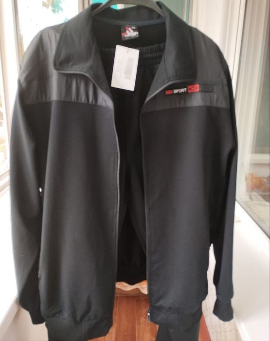 Костюм спортивный