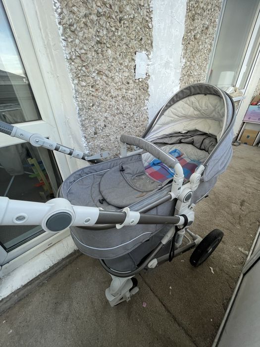 Детская коляска 3 в 1