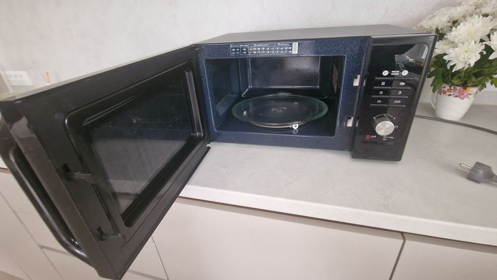 Cuptor cu microunde Samsung