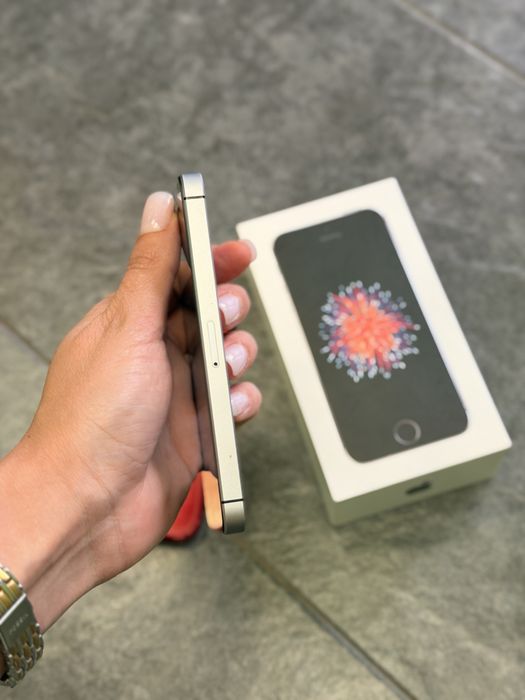 iPhone SE 32GB Impecabil Liber de retea