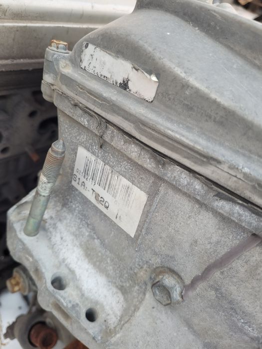 Продам двс тайота авенсис