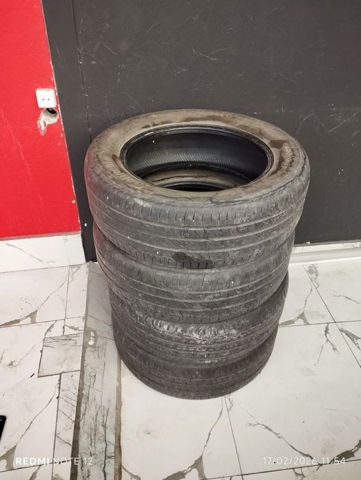 Continental 235/60 18R