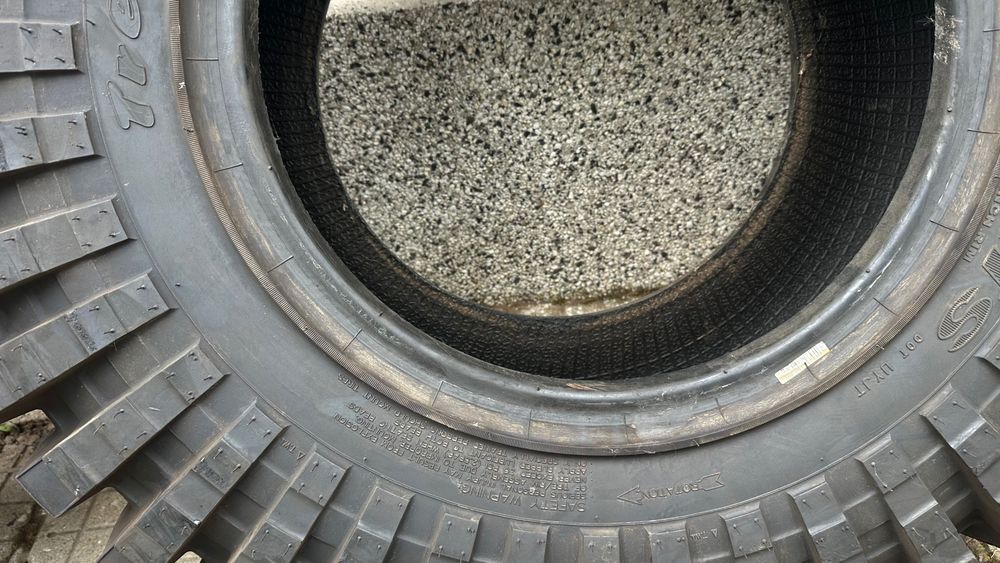 Гуми MAXXIS TREPADOR M8060 37x12.50R17LT – 4 бр. чисто нови