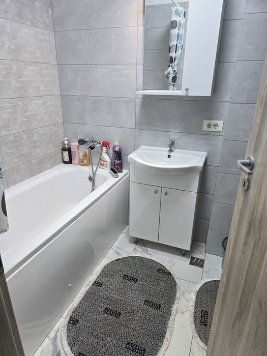 Apartament de închiriat