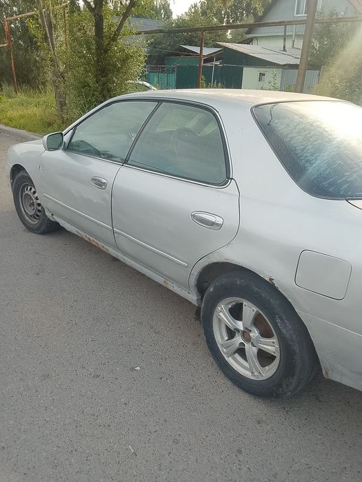 Nissan presea авто