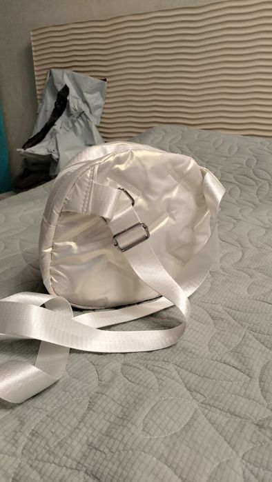 Сумка новая небольшая