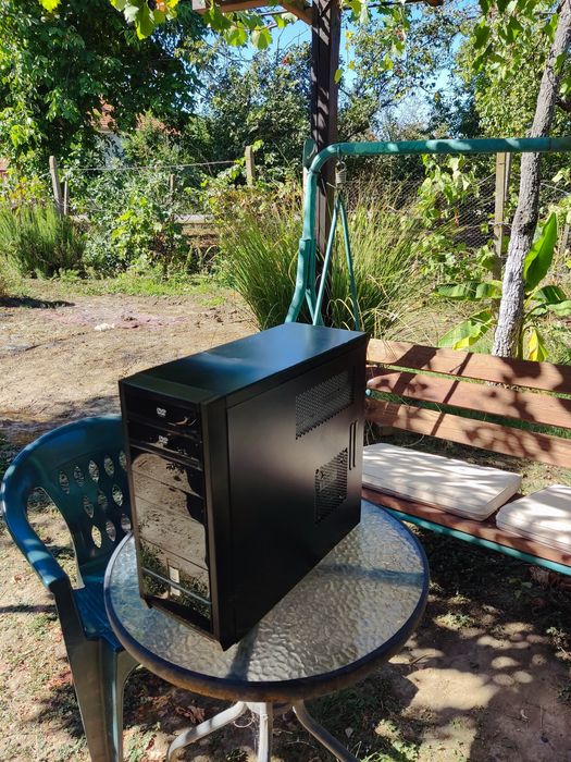 Настолен компютър