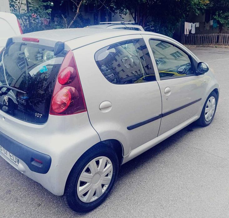 PEUGEOT 107 2014