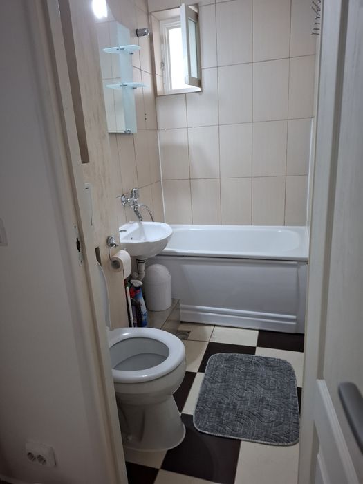 Apartament de inchiriat!