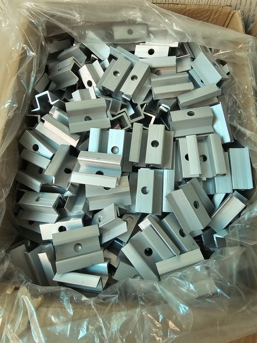 Оценковонной профиль и аксессуары. Установка солнечный панели под ключ