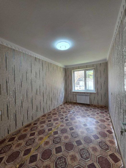 Продаётся 3х комн квартира на 1 этаже Ор-р Динамо базарчик