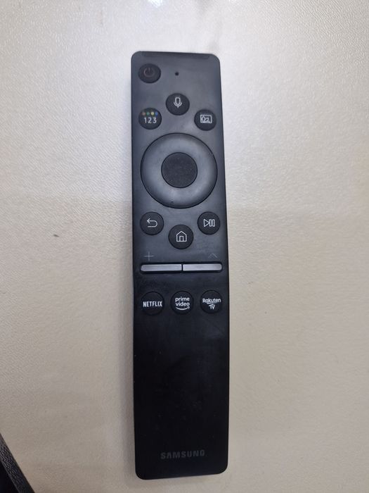 Vand TV samsung smart 163cm cu defect