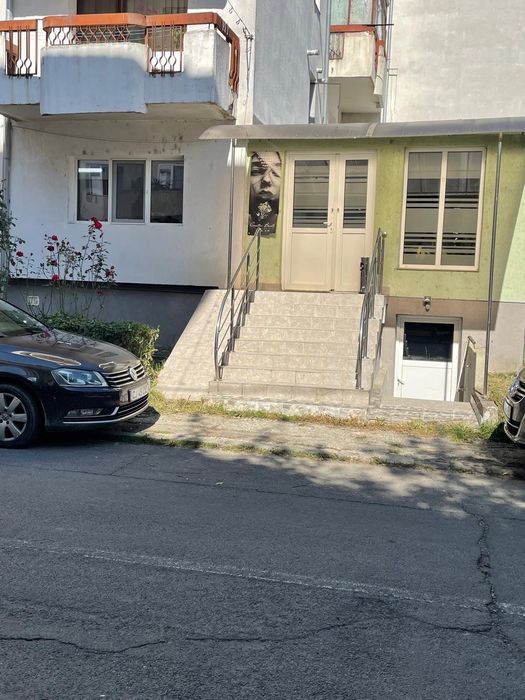 Inchiriez spatiu comercial