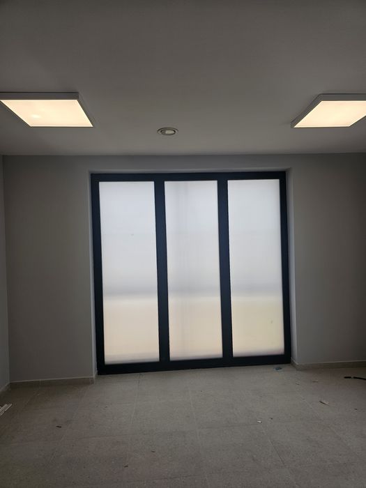 Folii Geamuri, Protectie Solara, Colantări Auto, Vitrine, Reclame 3D