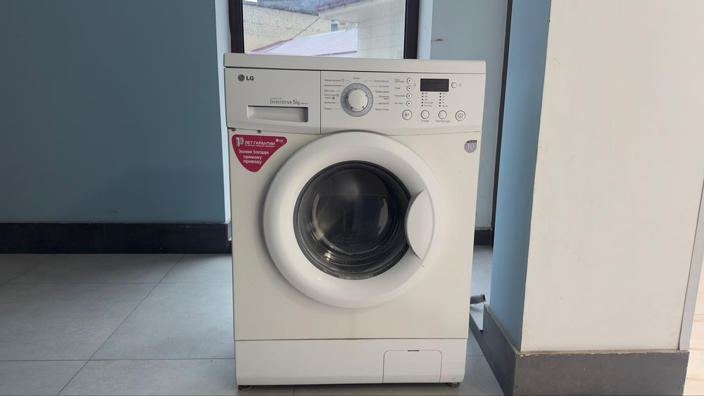 Автомат стиральная машина прадается состояние:хорошее модель LG 5 KG.