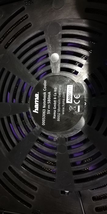 Cooler cu boxe integrate si buton de volum