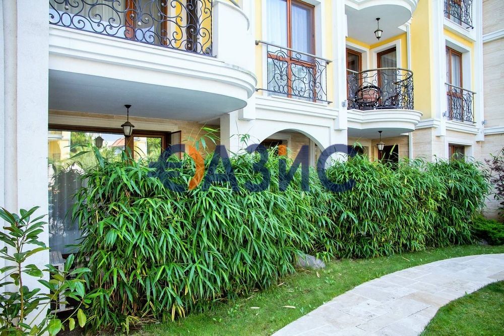 Мезонет с две спални в комплекс Хармония 6 Монтекарло, Слънчев бряг,