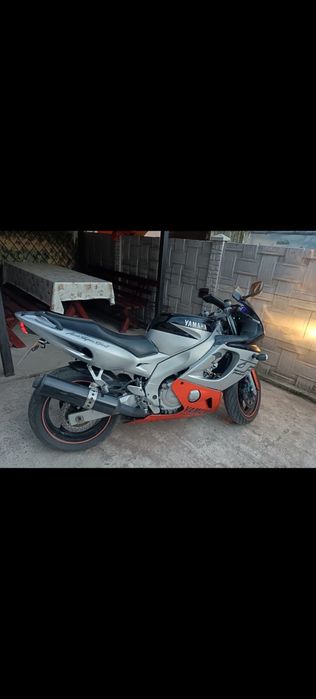 Vând Yamaha thundercat 600