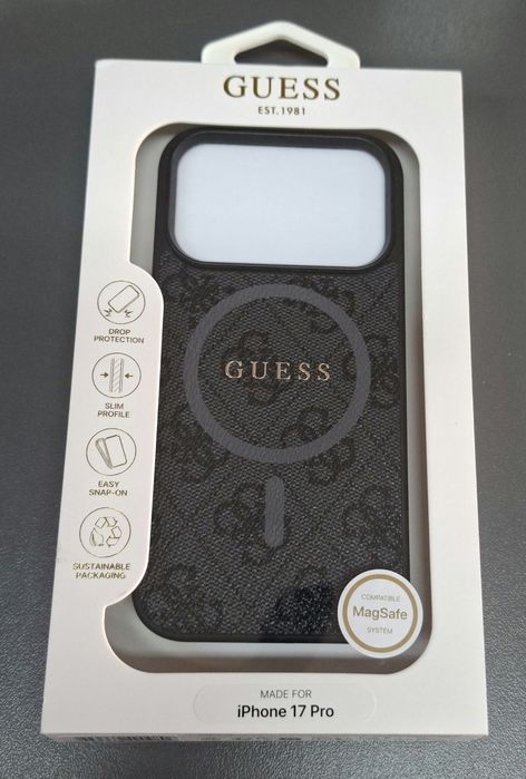 Оригинален кейс Guess за iPhone 17 Pro гръб черен кожен дизайн