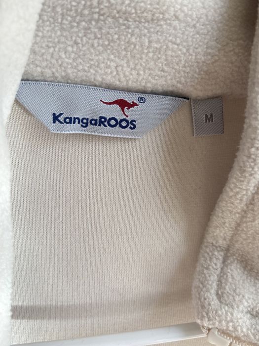 Куртка/ветровка с подкладом, капюшоном