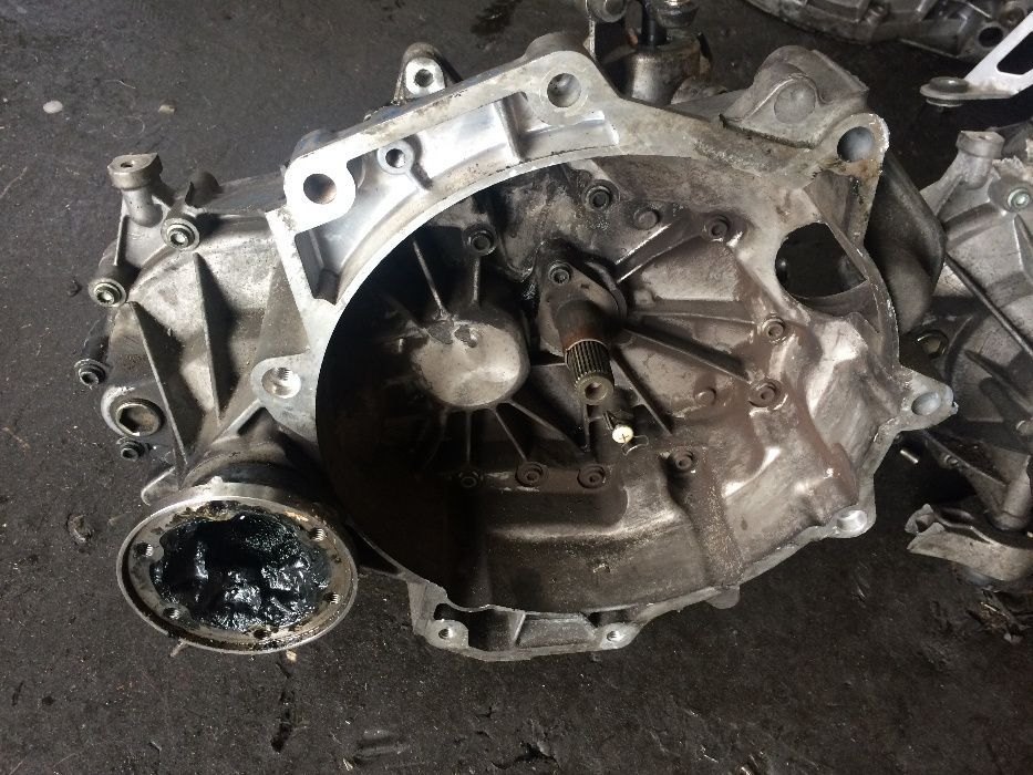 cutii de viteze  pentru vw t5 1.9 tdi