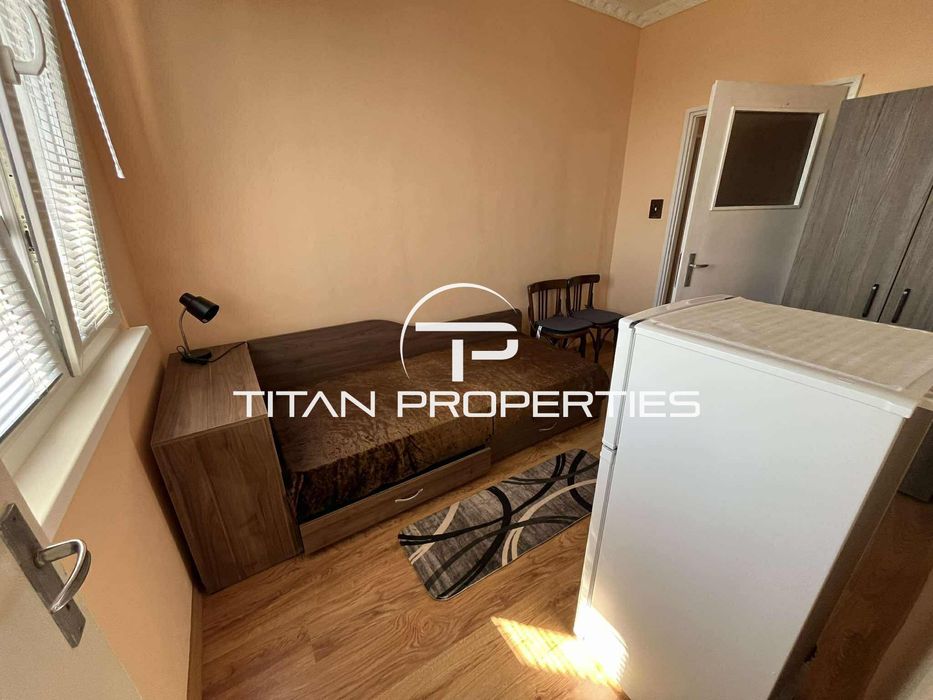 Дава се под наем Двустаен апартамент в Варна, Възраждане 3 - 52 кв.м за 383 € - Снимка #2