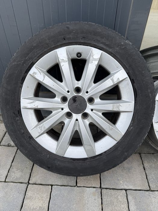 Mercedes A B C класа комплект с гуми 250лв