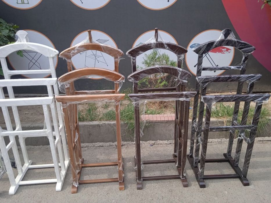 Kostyum shim uchun veshelka