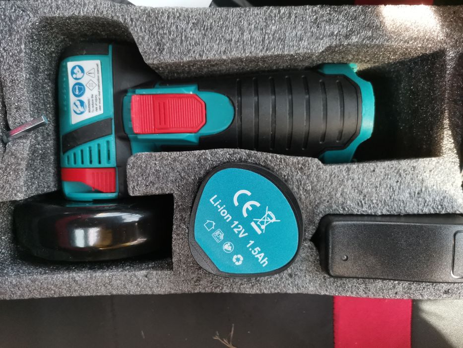 Нов малък ъглошлайф