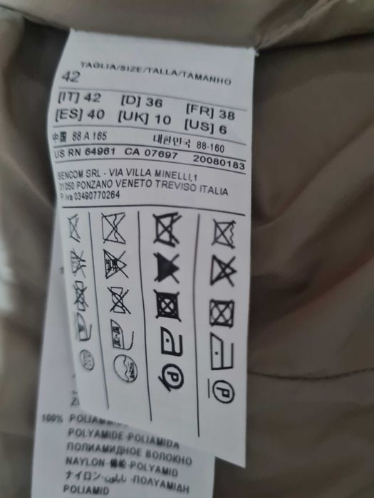 Geacă damă Benetton marimea [IT]42, [UK]10, cam un S-M mic