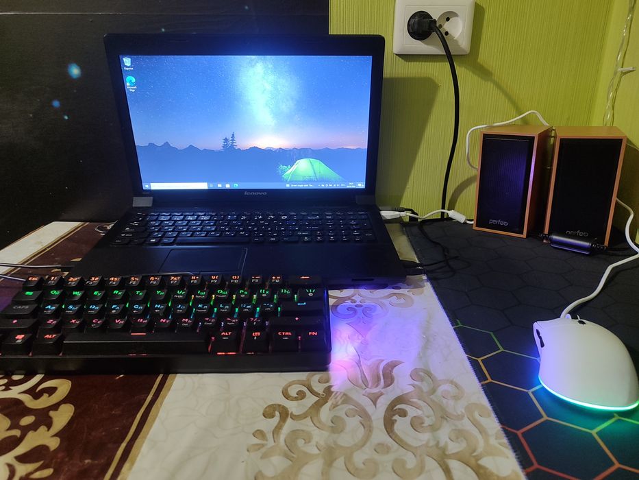 Ноутбук Lenovo b590