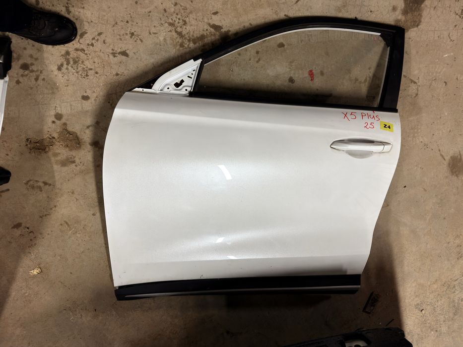 Дверь передняя левая changan x5plus