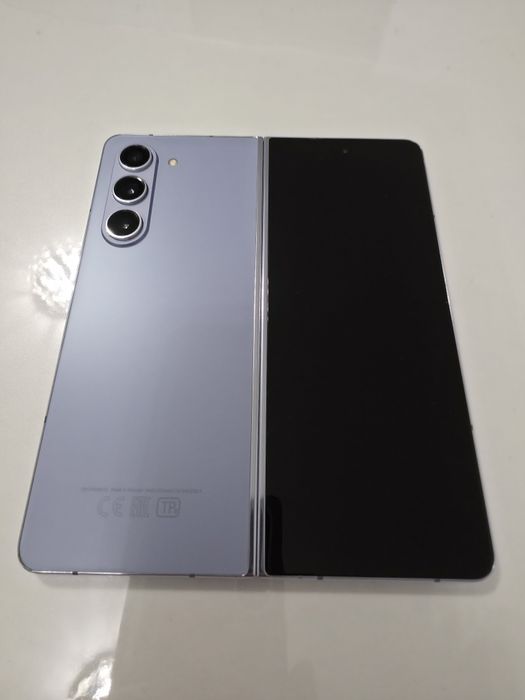 Samsung galaxy z fold 5 12/512