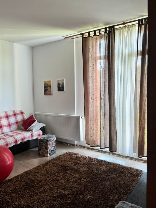 Închiriez apartament cu 2 camere în Baciu