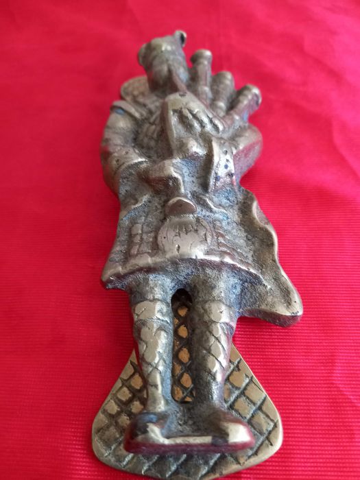 Чукало за Врата Шотландски Гайдар