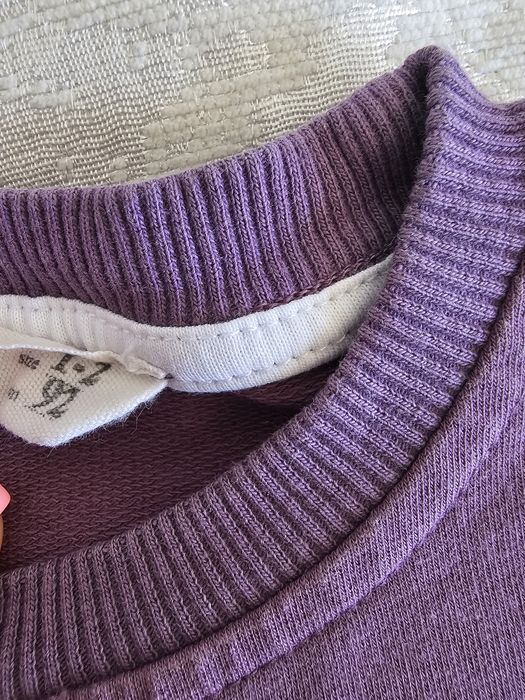 Продам костюм-двойку для,девочек