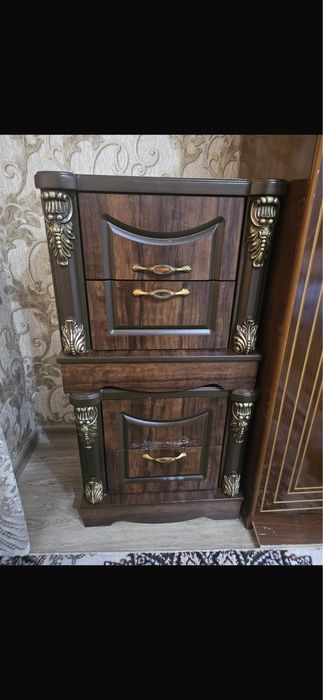 Продается спальный гарнитур