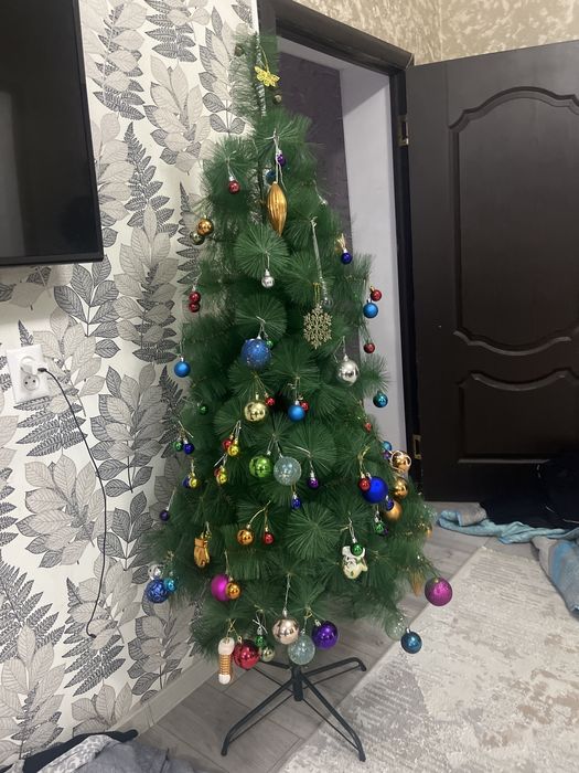 елка срочно продаю