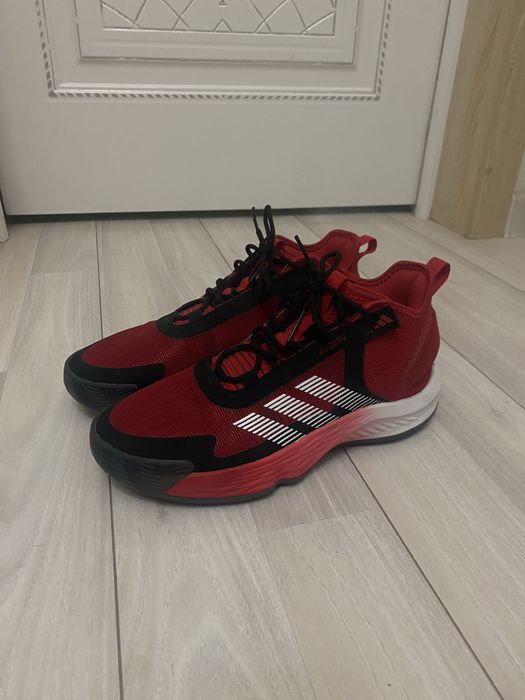 Кроссовки для спорта 43  размер